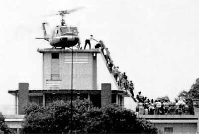 BTM102:VIETNAM HELICOPTER ON ROOF
